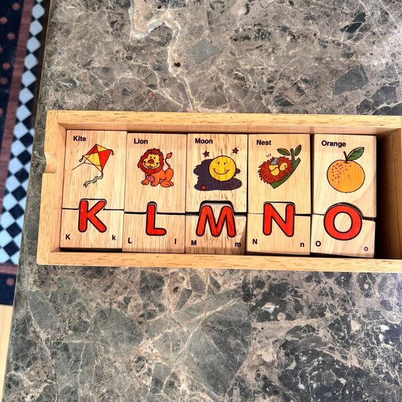 Wooden Alphabet Puzzle Pictures Storage Box Kids Educational Toy Melissa & Doug? - Picture 9 of 13